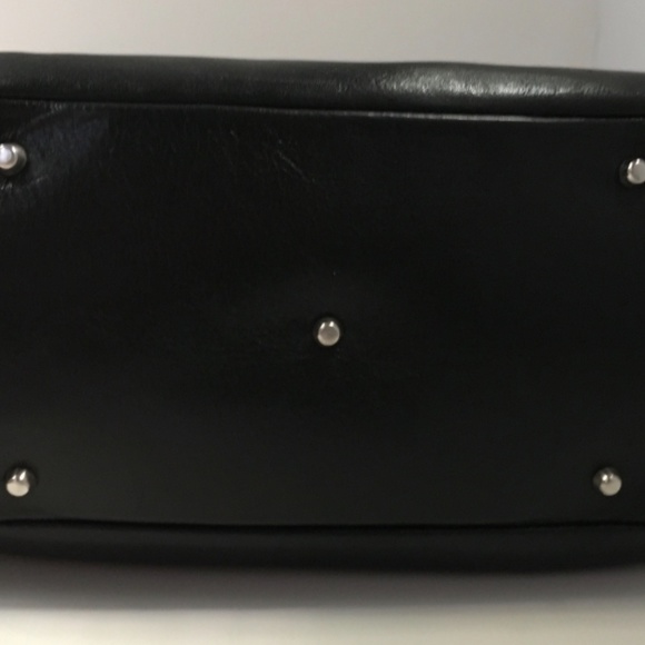 Sleek Furla black leather bag! - Picture 9 of 11